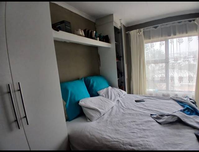 13 BEDROOM HOUSE FOR SALE IN OLIEVENHOUTBOSCH
